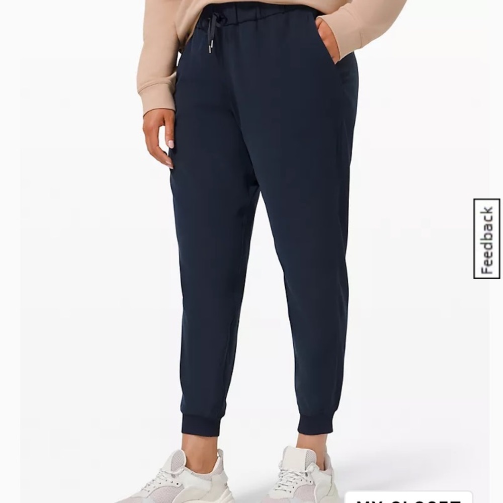 On the Fly Mid-Rise Jogger Lululemon navy size 8